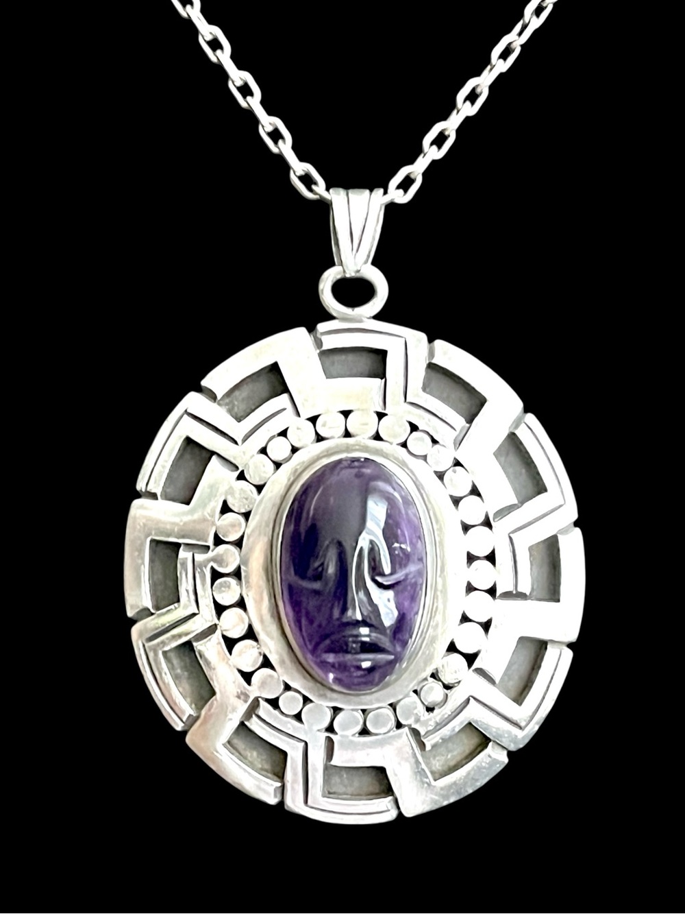 Vintage Los Ballesteros 48g Taxco Sterling Carved Amethyst Mask Pendant